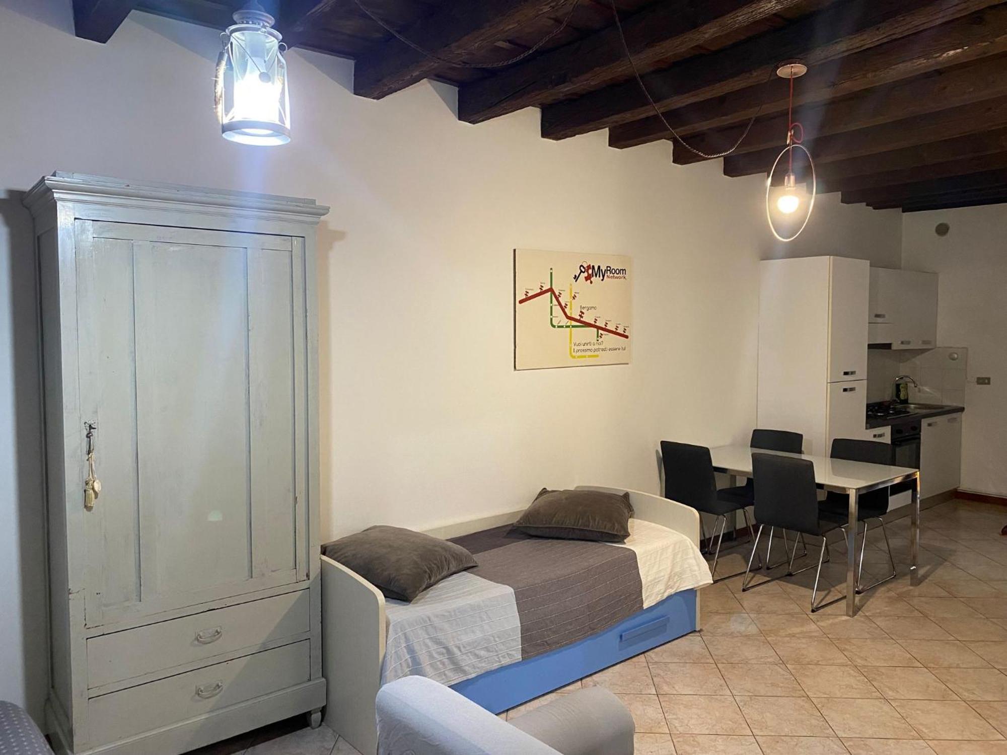 Myroom Center Flat Бергамо Екстериор снимка